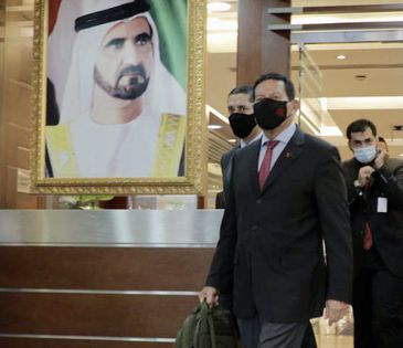 Vice-presidente chega a Dubai para promover comércio e investimentos