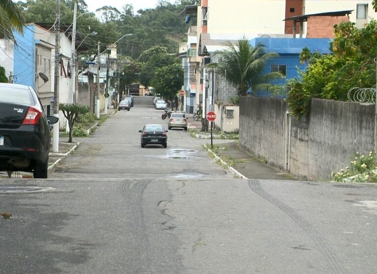 Assaltante é encontrado e preso graças a localizador de celular roubado em arrastão. no ES.