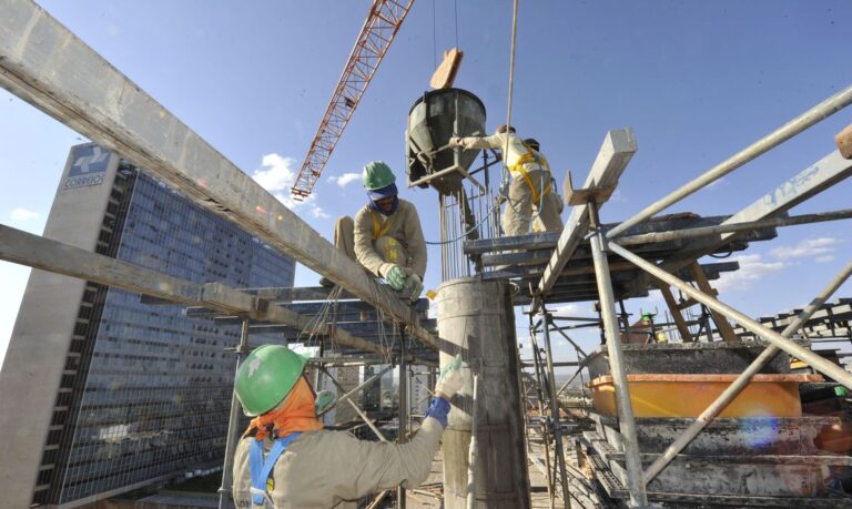 CBIC: 46,7% dos empresários da construção estão preocupados com custos.