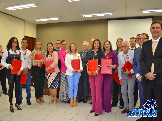 Emoção marca homenagem aos servidores do Tribunal de Justiça em Ribas