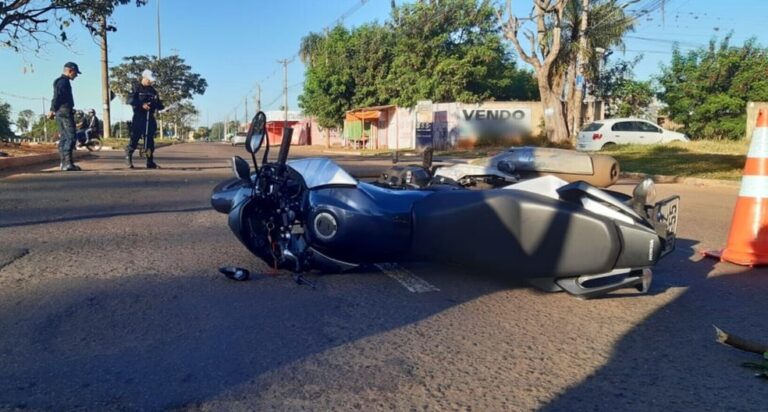 ‘Não vi’, fala motorista que arrastou mulher por 1km no capô do carro após bater em moto.