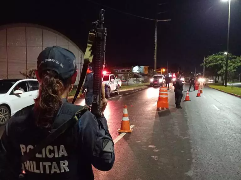 Polícia Militar realiza Operação Pontual e aborda 172 pessoas em Campo Grande